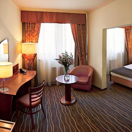 Luxury Family Hotel Bila Labut Prague Bilik gambar