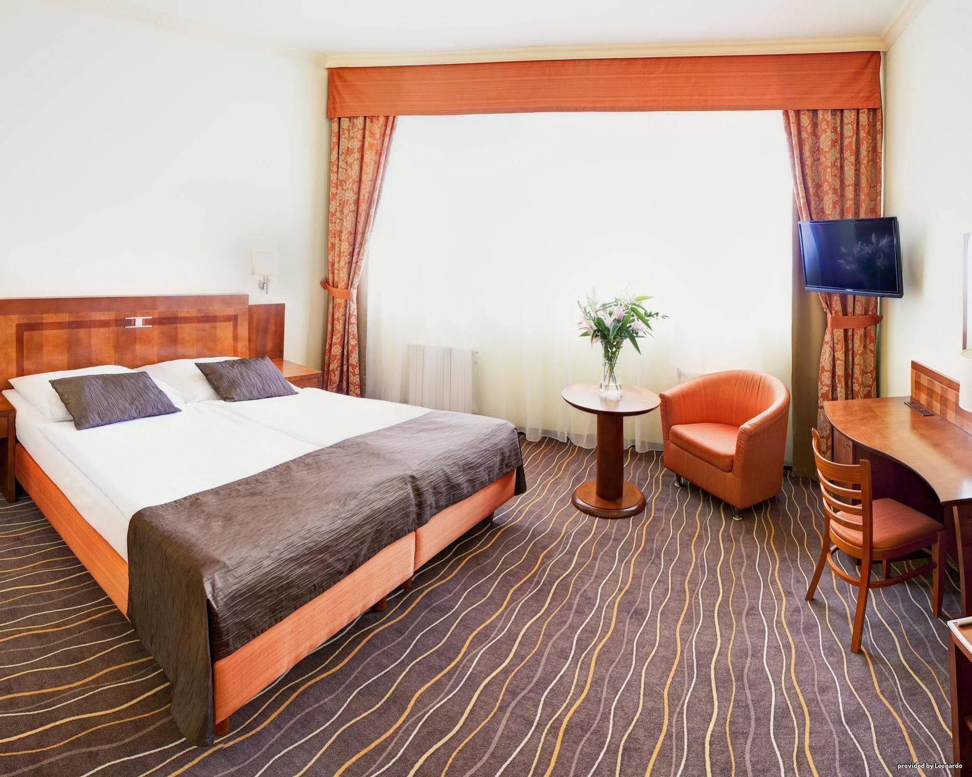 Luxury Family Hotel Bila Labut Prague Bilik gambar